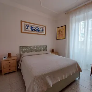 https://grazioso-bilocale-nel-cuore-dellappio-latino.it-romehotels.com